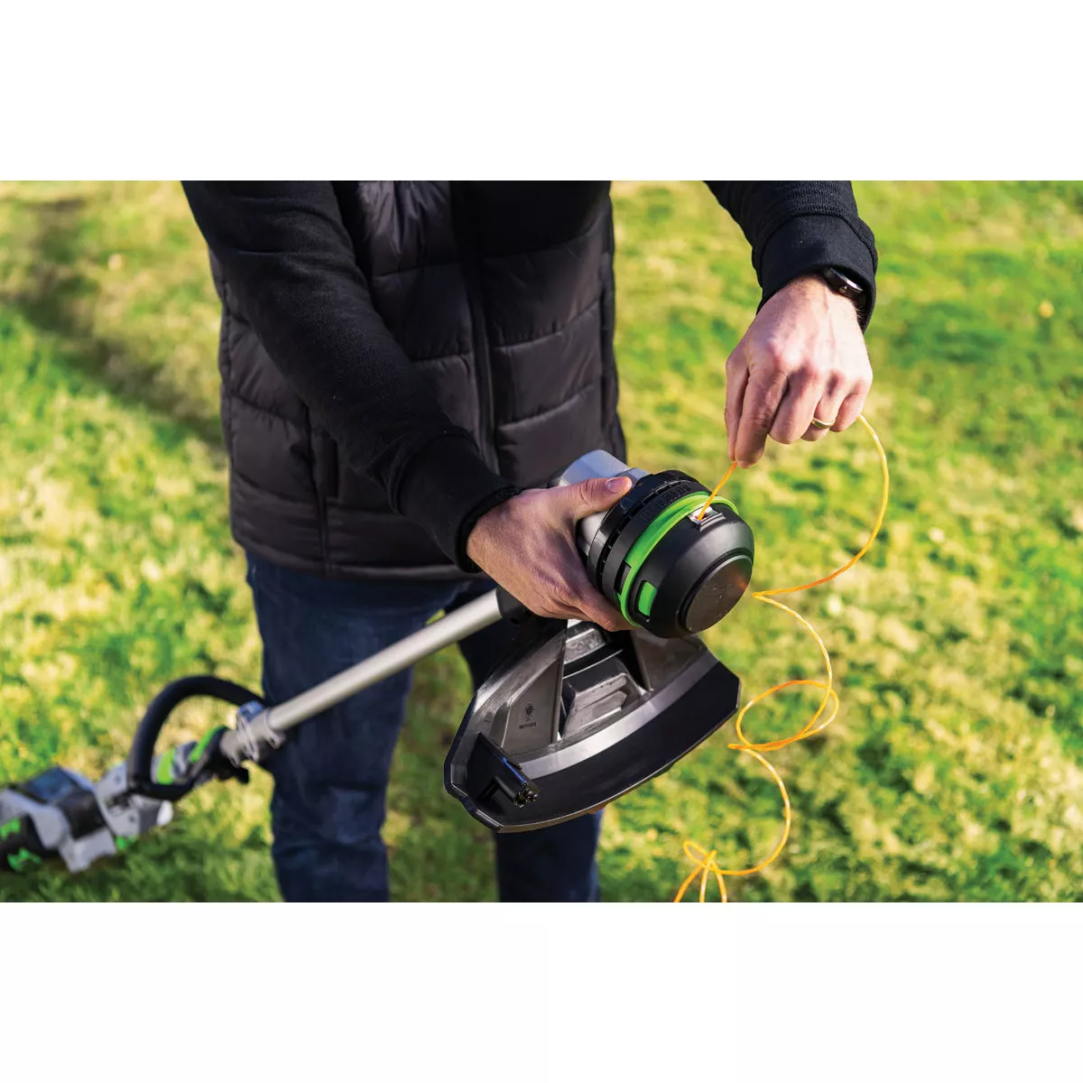 EGO POWER+ PowerLoad 15 In. String Trimmer Kit with 2.5 Ah Battery & Charger - photo 5