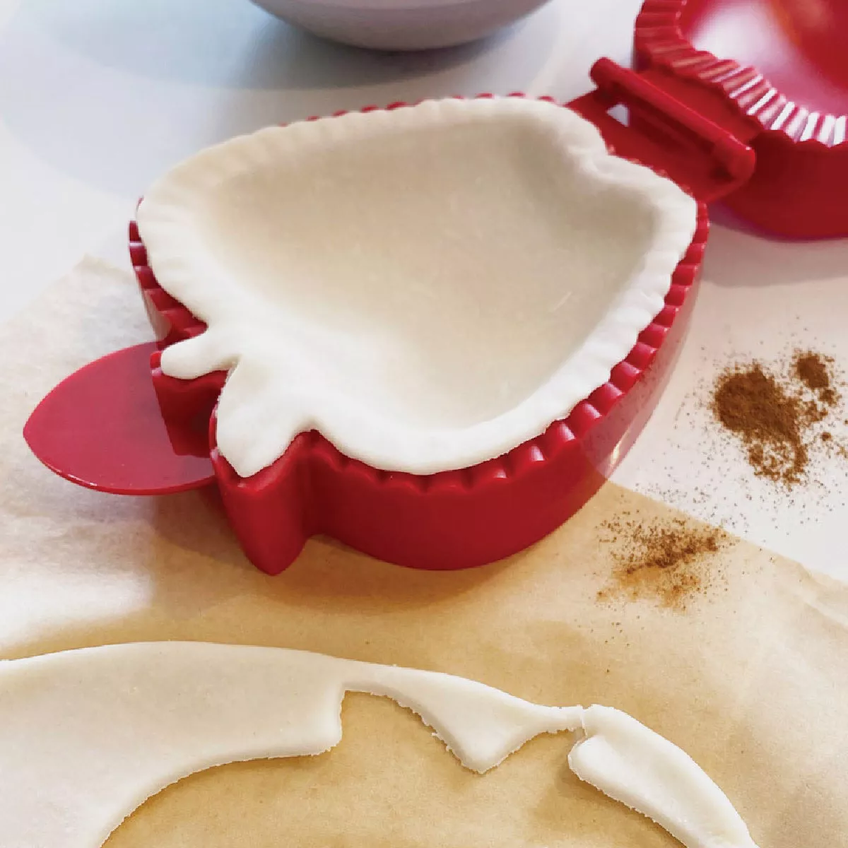 R&M 5 In. Plastic Apple Shape Pocket Pie Pan - photo 4
