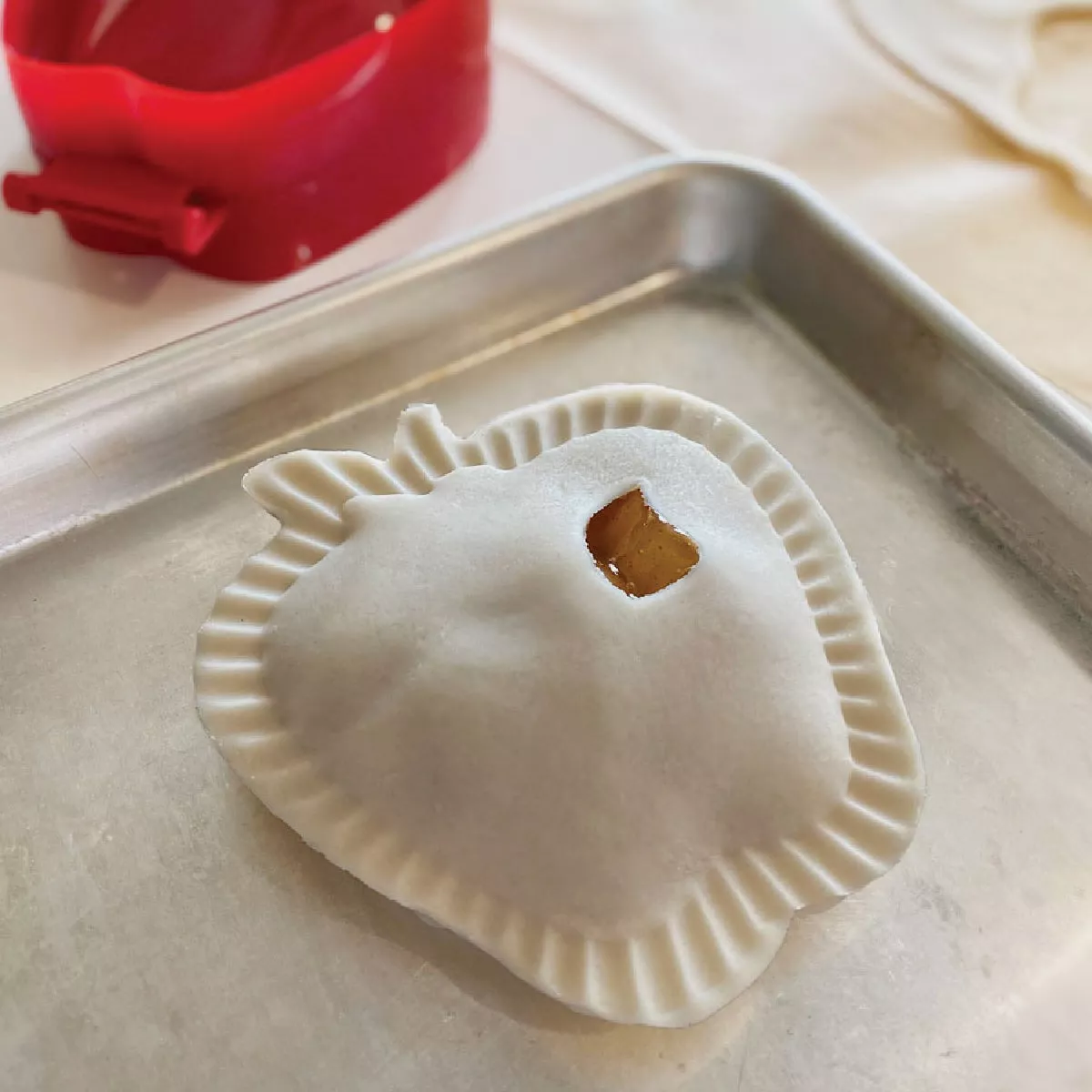 R&M 5 In. Plastic Apple Shape Pocket Pie Pan - photo 3