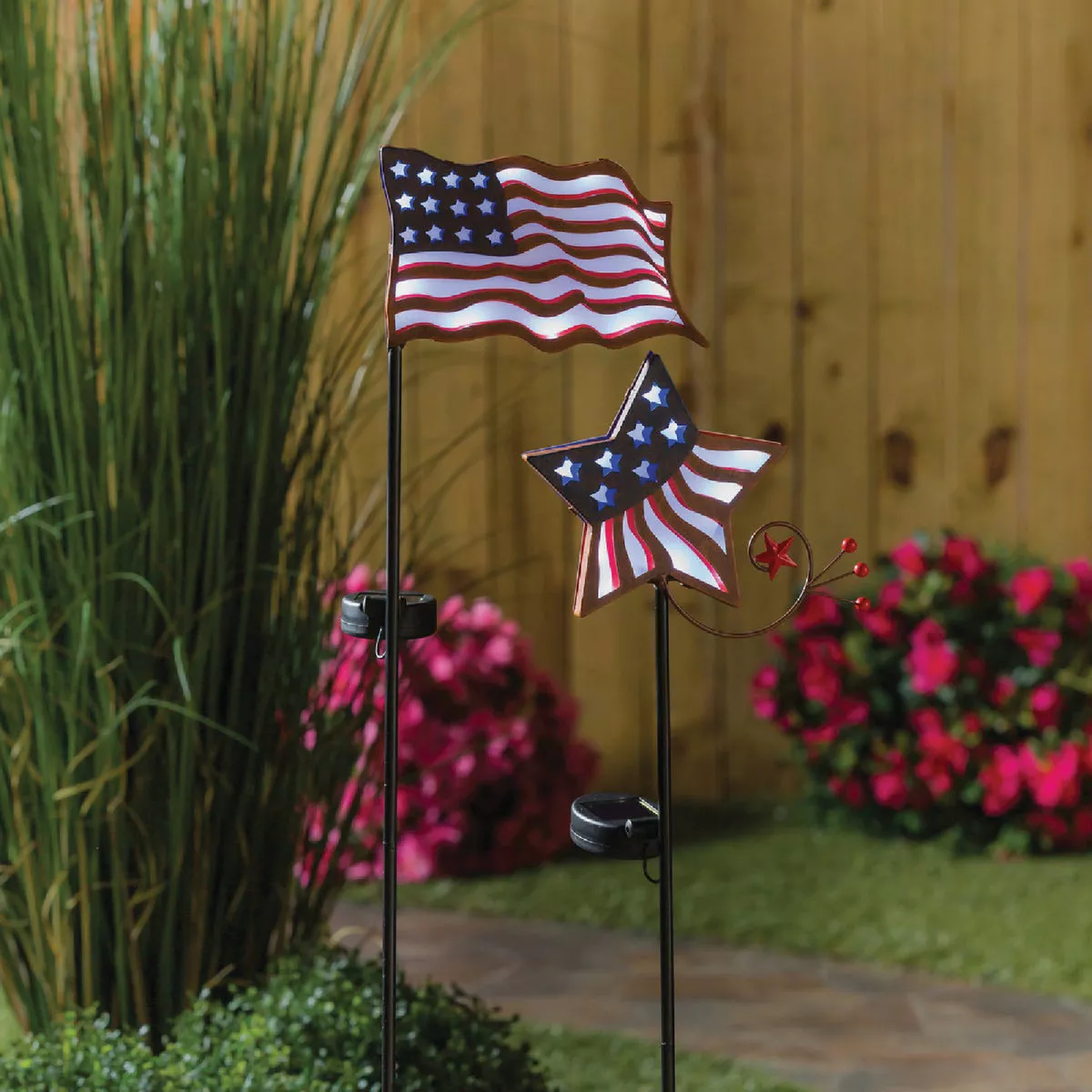 Evergreen 8-3/4 In. W x 36 In. H x 1-3/4 In. L Americana Stars and Stripes Solar Garden Stake