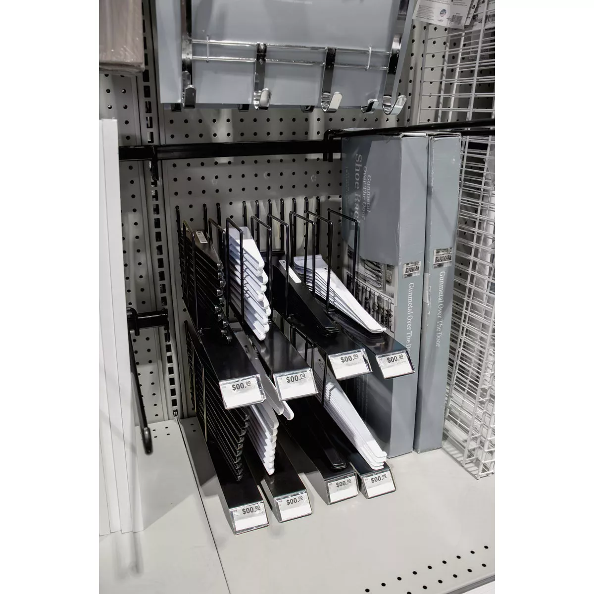 WM Display Group Shelf Bracket Holder (5-Pack) - photo 2
