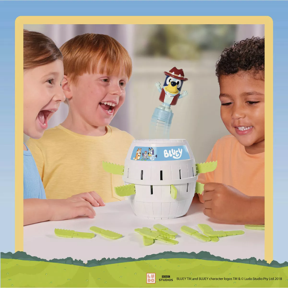 TOMY Pop Up Bluey Game - photo 2