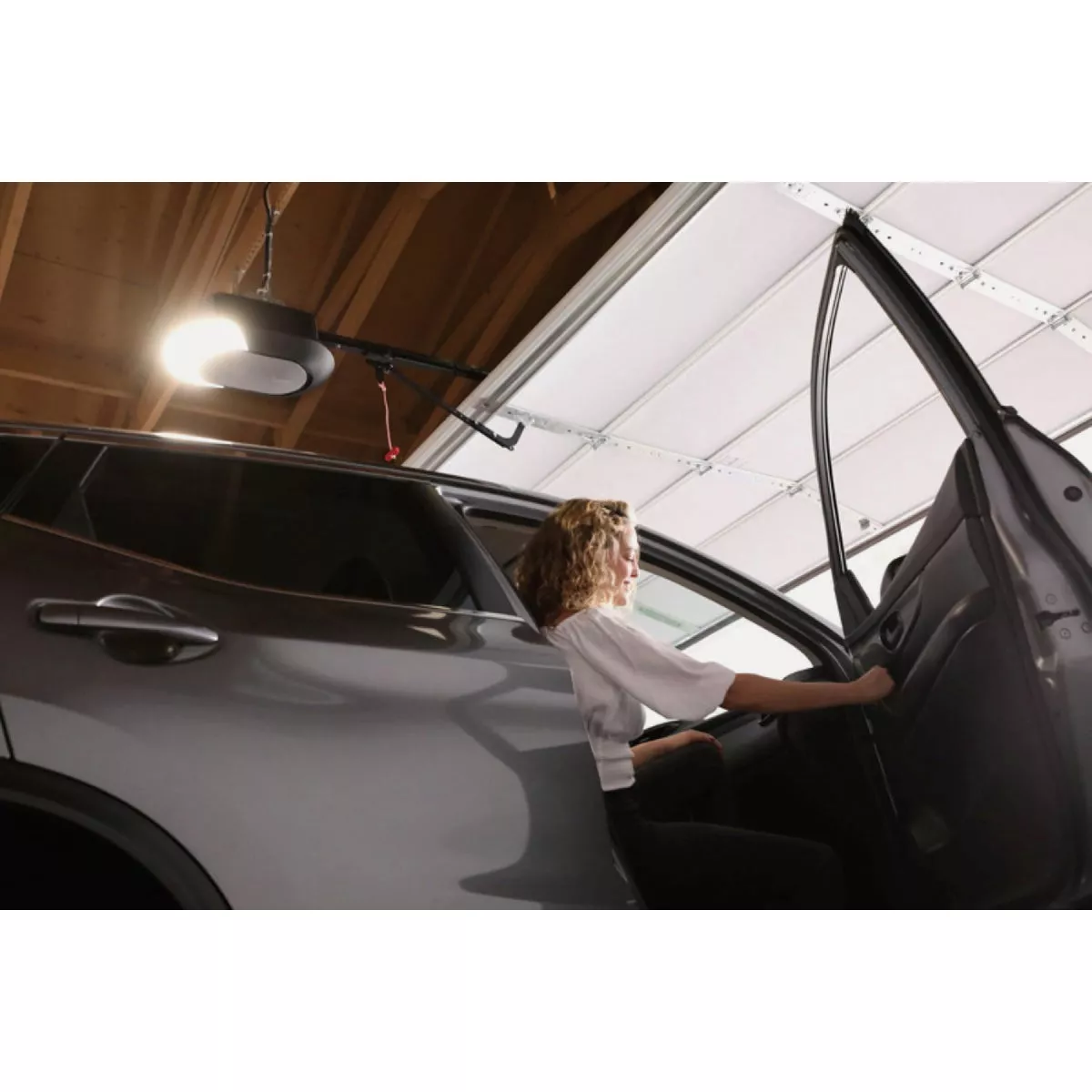 Chamberlain 3/4 HP Smartphone-Controlled Belt Drive Garage Door Opener with WiFi, Battery Backup & MAX Lifting Power - photo 3