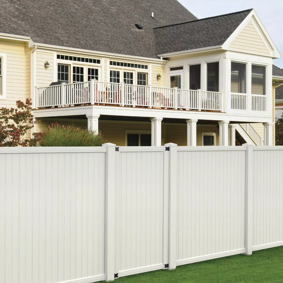 Outdoor Essentials 41-1/2 In. W. x 6 Ft. H. Standard White Vinyl Privacy Gate - photo 3