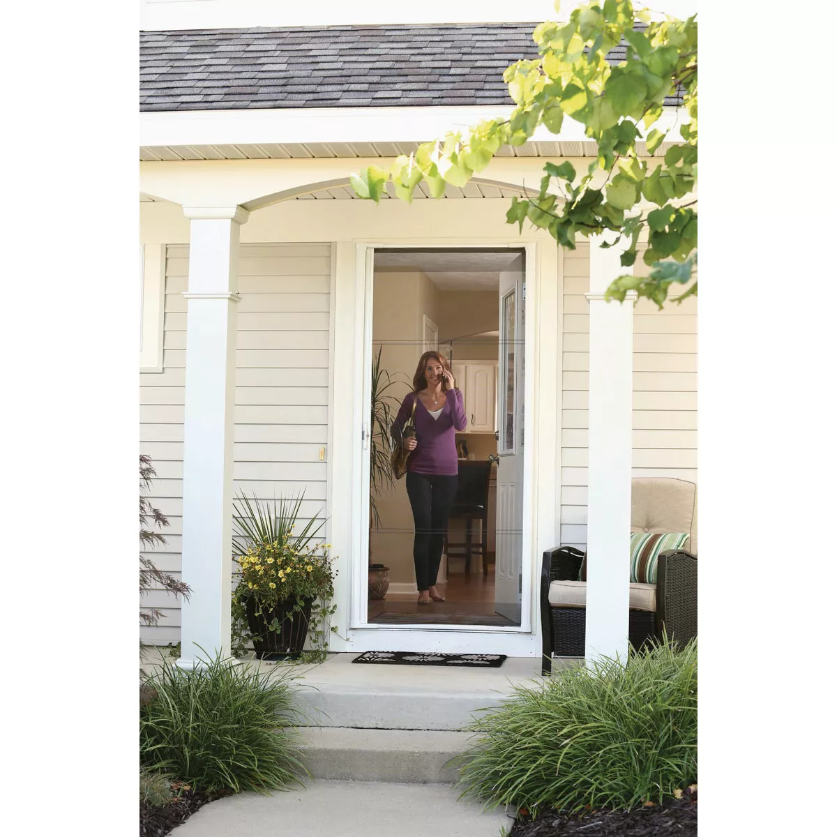 Larson Brisa 32 In. to 36 In. W x 80 In. to 81 In. H Single Door White Retractable Screen - photo 2