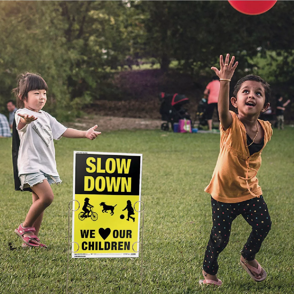 Hy-Ko Slow Down - We Love Our Children Sign - photo 2