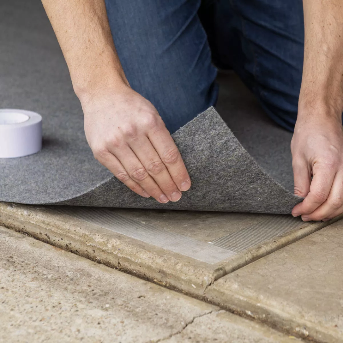 Duck 1.88 In. x 75 Ft. Indoor/Outdoor, Fiberglass Carpet Tape - photo 3