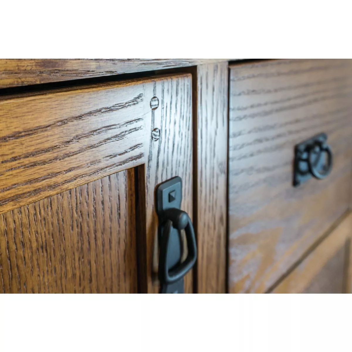 CraftMark Craftsmen Estate Oak 48 In. W x 34 In. H x 21 In. D Vanity Base without Top, 2 Door/4 Drawer - photo 4