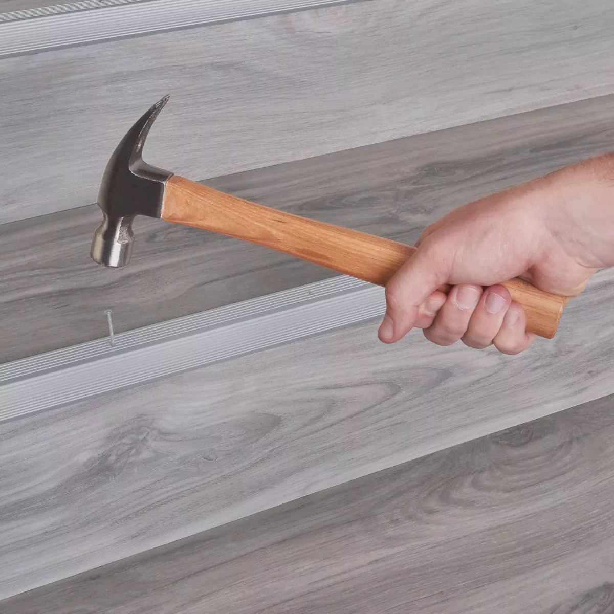 M-D Building Products 1-1/8 In. X 1-1/8 In. X 72 In. Silver Aluminum Stair Edging w/ Screw Nails - photo 7