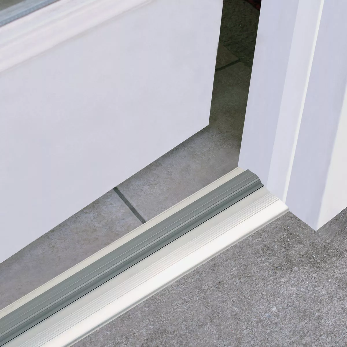 M-D Building Products 3-3/8 In. x 3/4 In. x 36 In. Silver Aluminum and Vinyl Low-Profile Threshold - photo 6