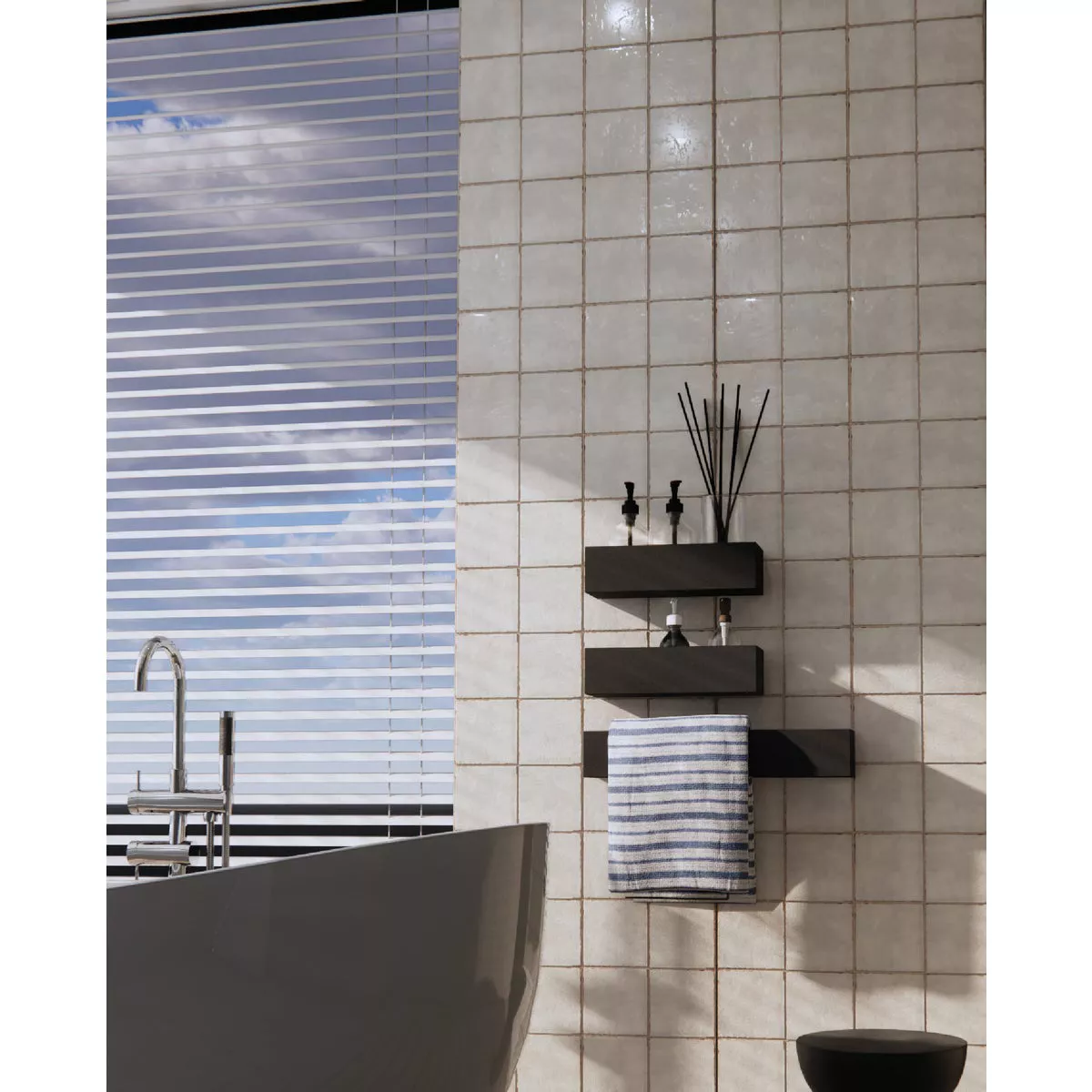 Emser Antigo Vanilla 5 In. x 5 In. Glossy Ceramic Wall Tile (12.1 Sq. Ft. per Case) - photo 3