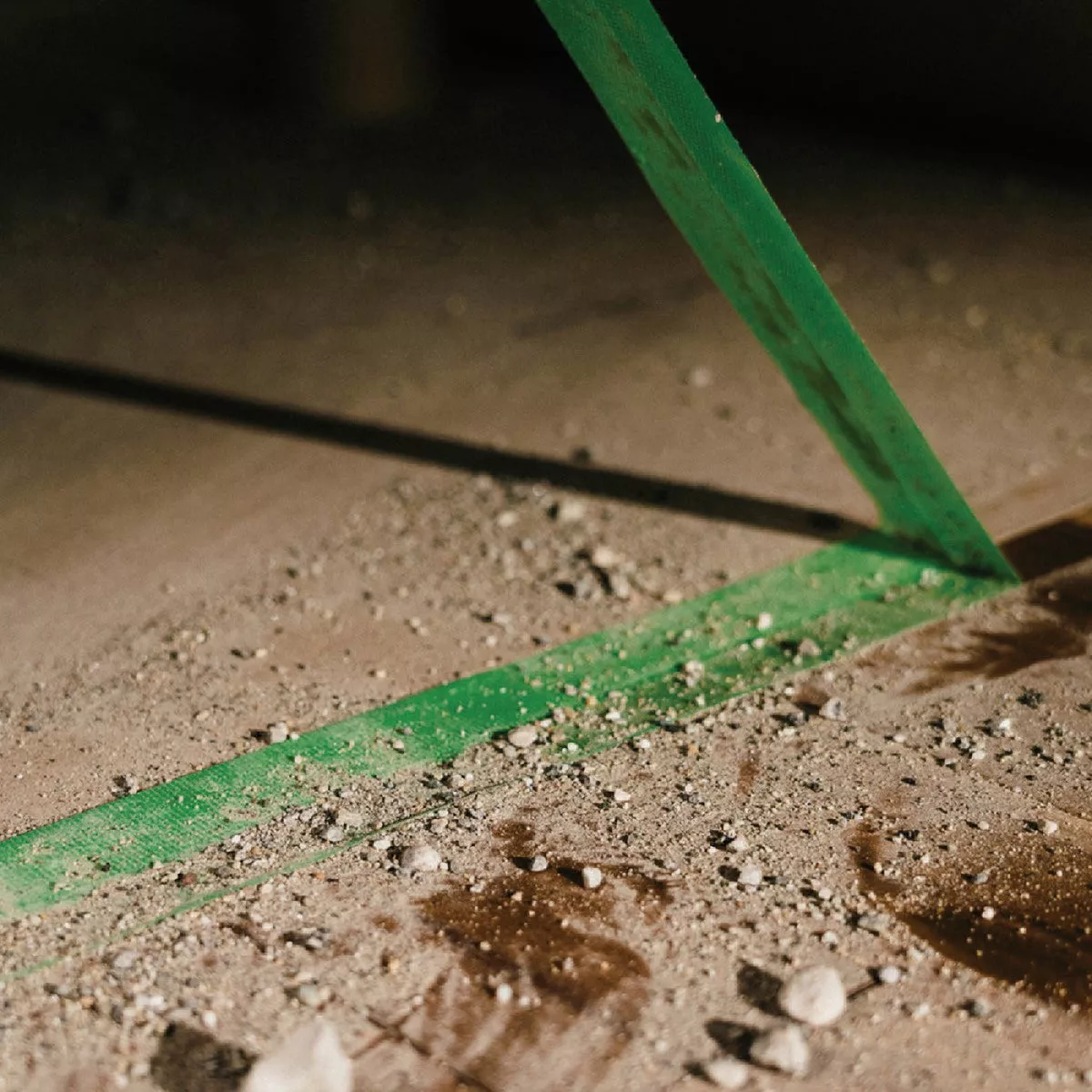 Ram Board 2 In. W x 164 Ft. L 90-Day Clean Release Edge Floor Protection Tape - photo 2