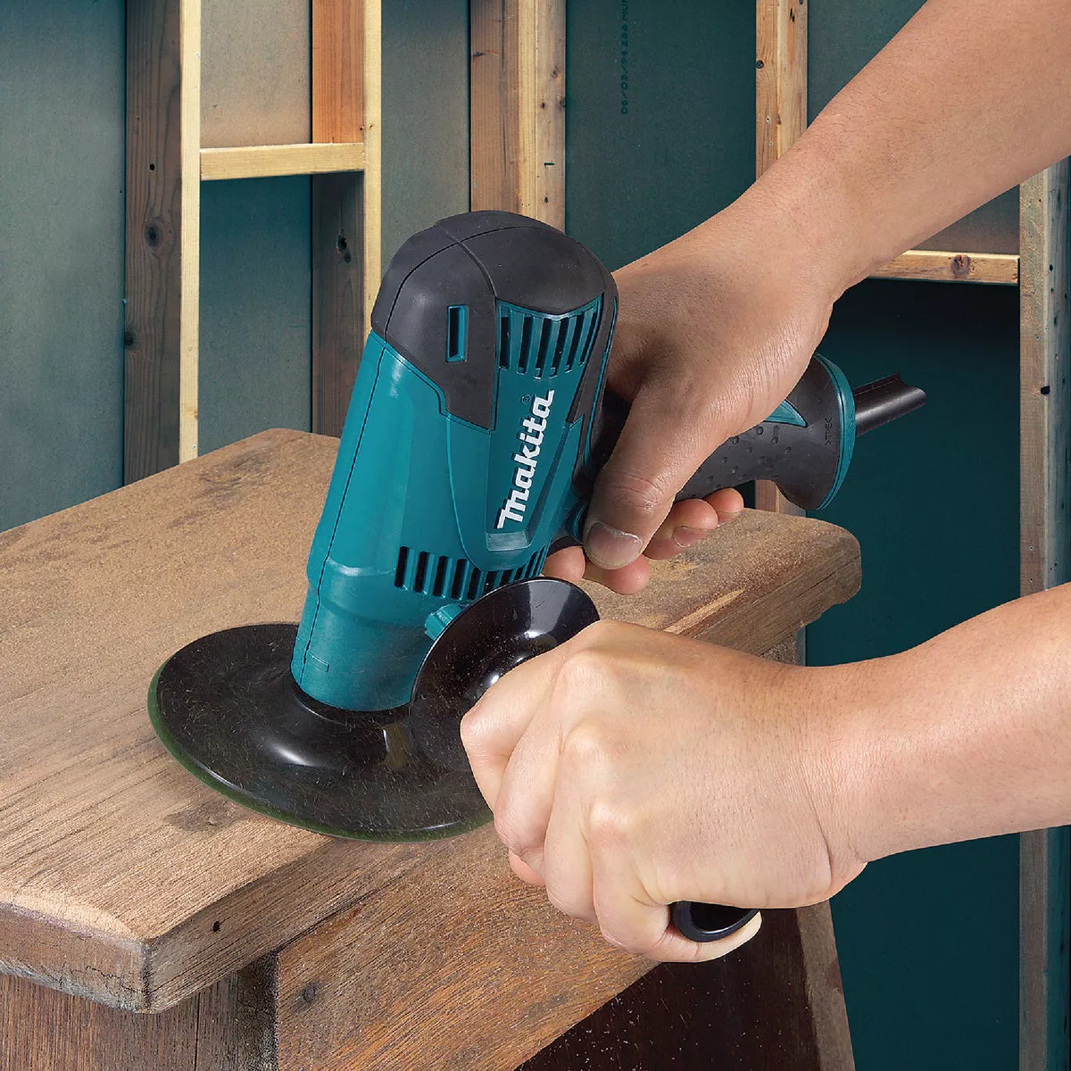 Makita 5 In. 3.9A Disc Sander - photo 2