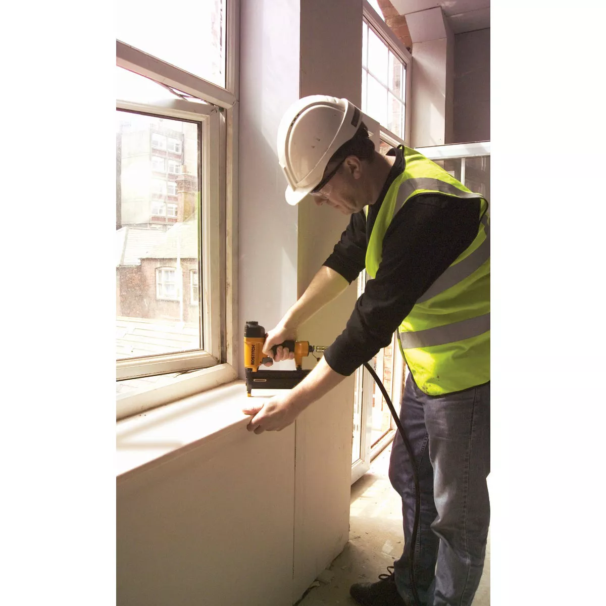 Bostitch 18-Gauge Brad Nail & Finish Stapler Combo Kit - photo 2