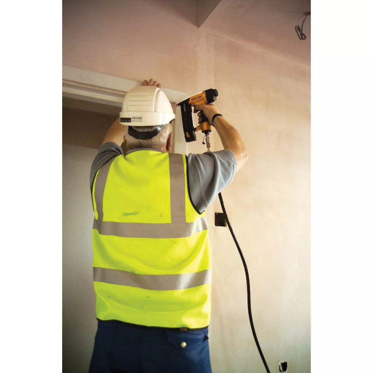 Bostitch 18-Gauge Brad Nail & Finish Stapler Combo Kit - photo 3