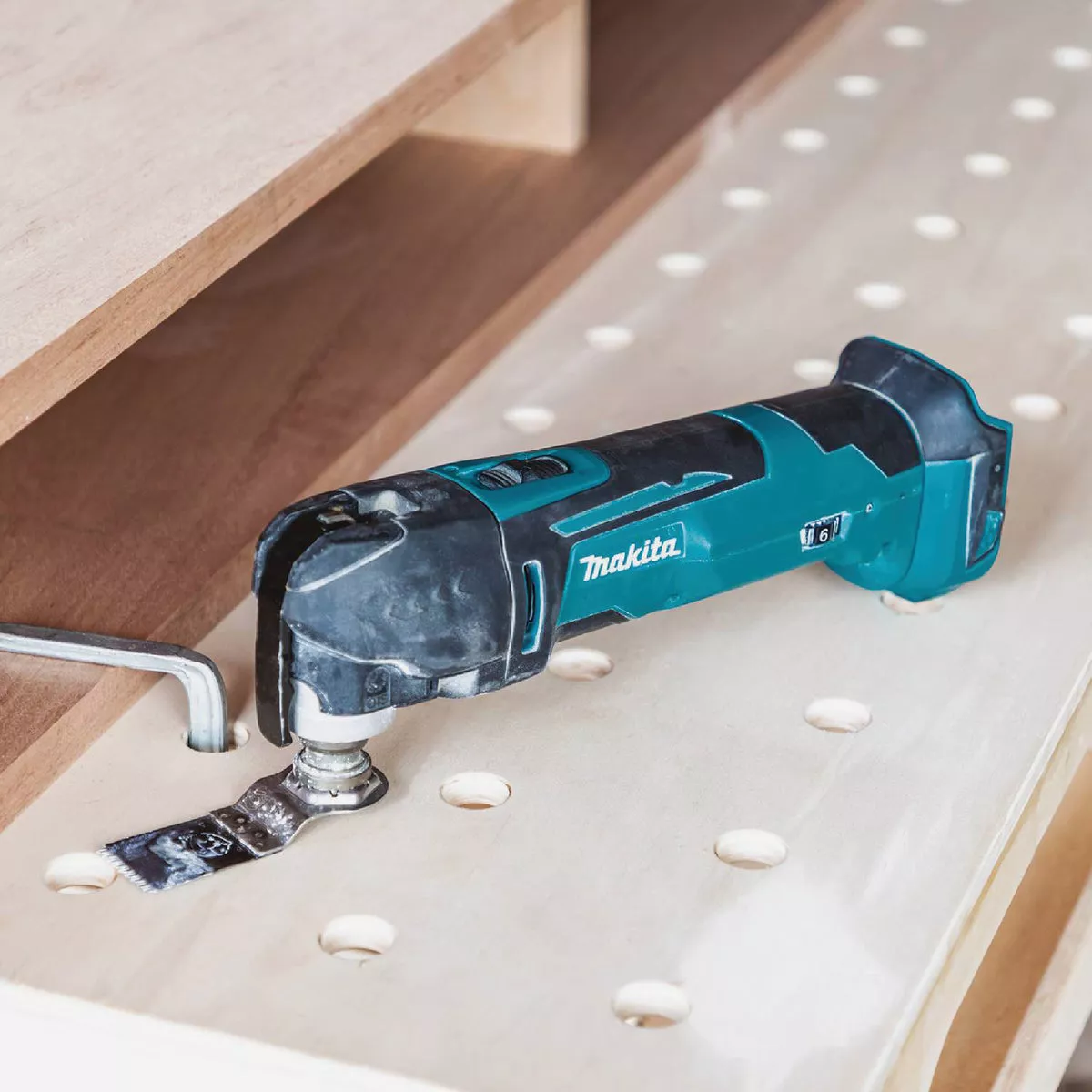 Makita 18V LXT Lithium-Ion Cordless Oscillating Tool (Tool Only) - photo 2