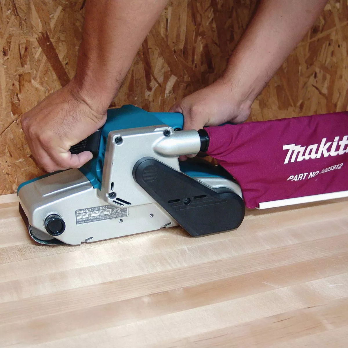 Makita 3 In. x 24 In. Belt Sander - photo 2