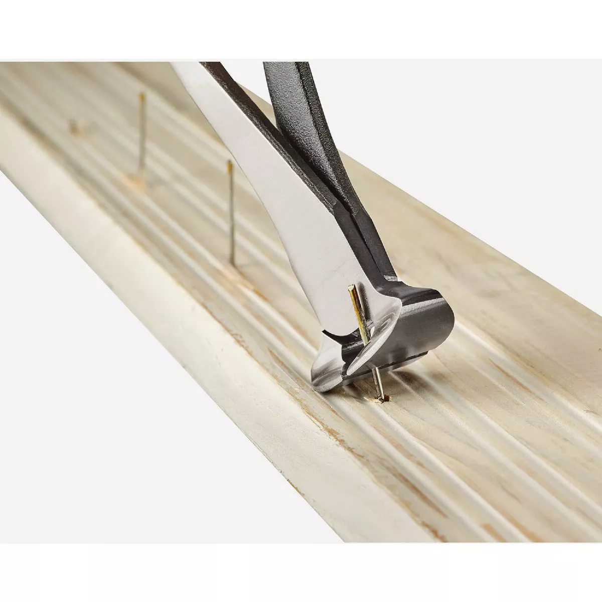 Milwaukee 7 In. Cutting Nipper - photo 4