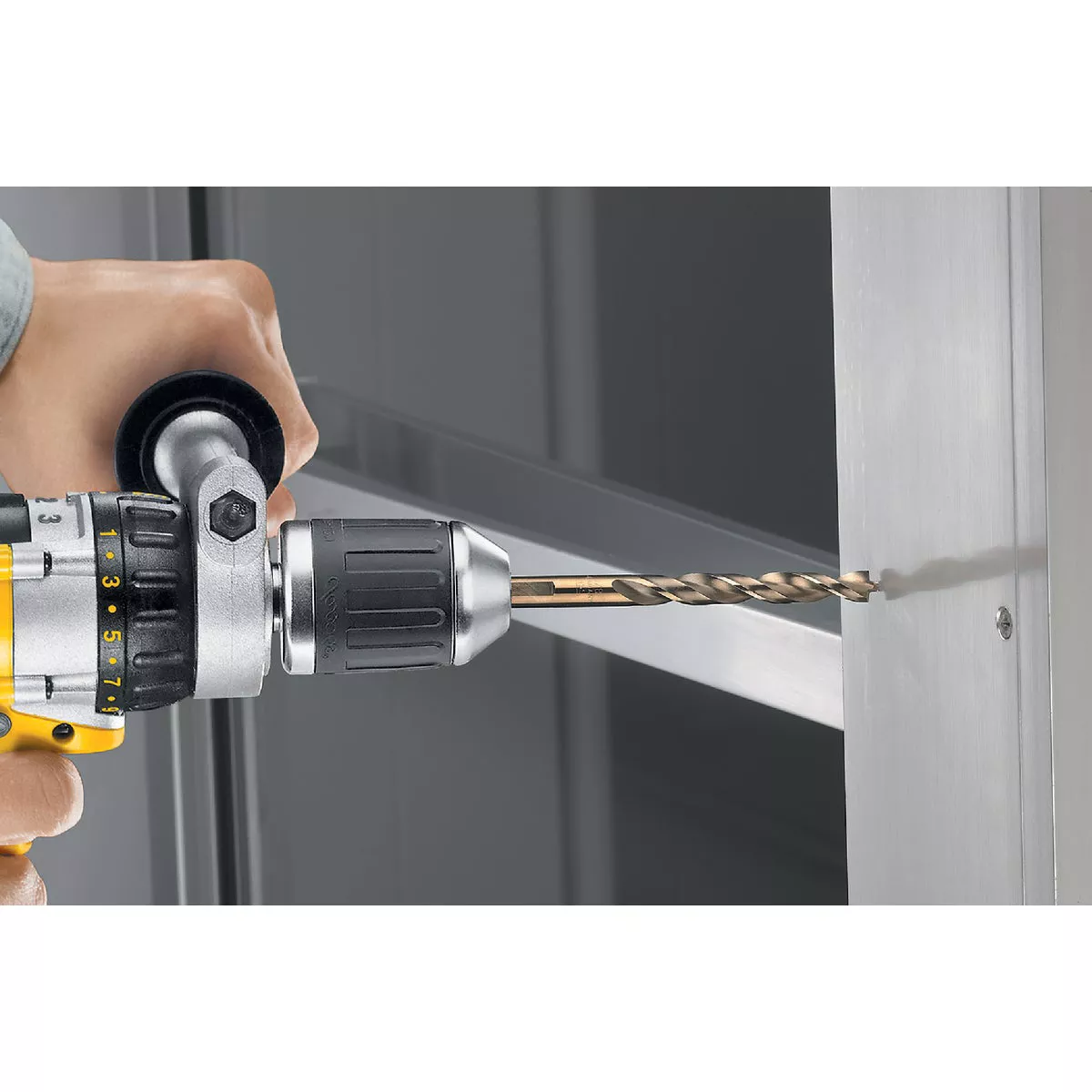 DEWALT 1/4 In. Gold Ferrous Oxide Pilot Point Drill Bit - photo 3