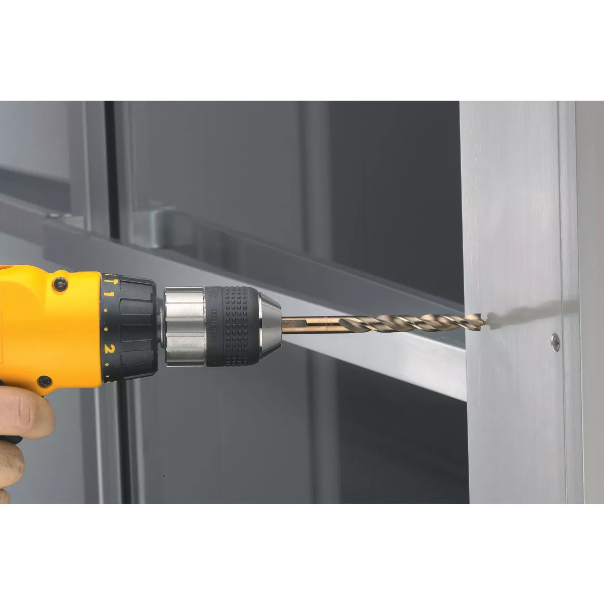 DEWALT 1/4 In. Gold Ferrous Oxide Pilot Point Drill Bit - photo 2