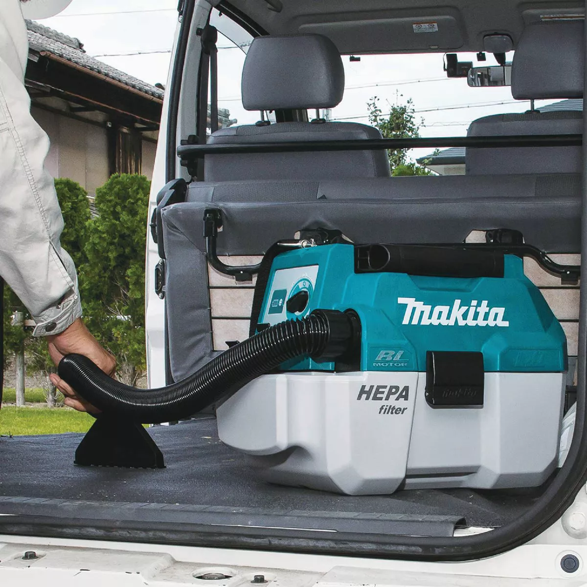 Makita 18 Volt LXT 2 Gal. Lithium-Ion Brushless Cordless Wet/Dry Vacuum (Tool Only) - photo 3