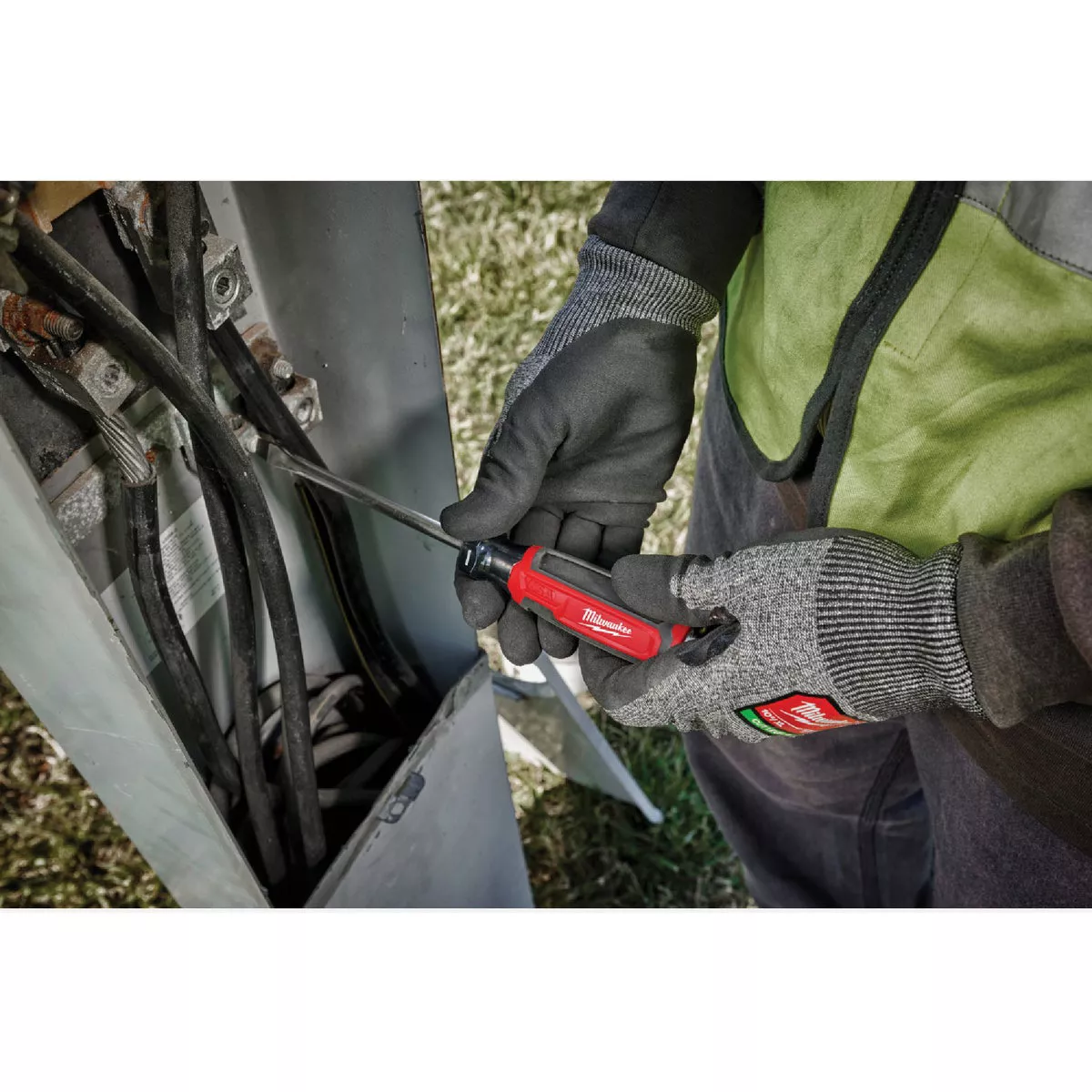 Milwaukee 5/16 In. x 6 In. Slotted Demolition Screwdriver with Cushion Grip - photo 6