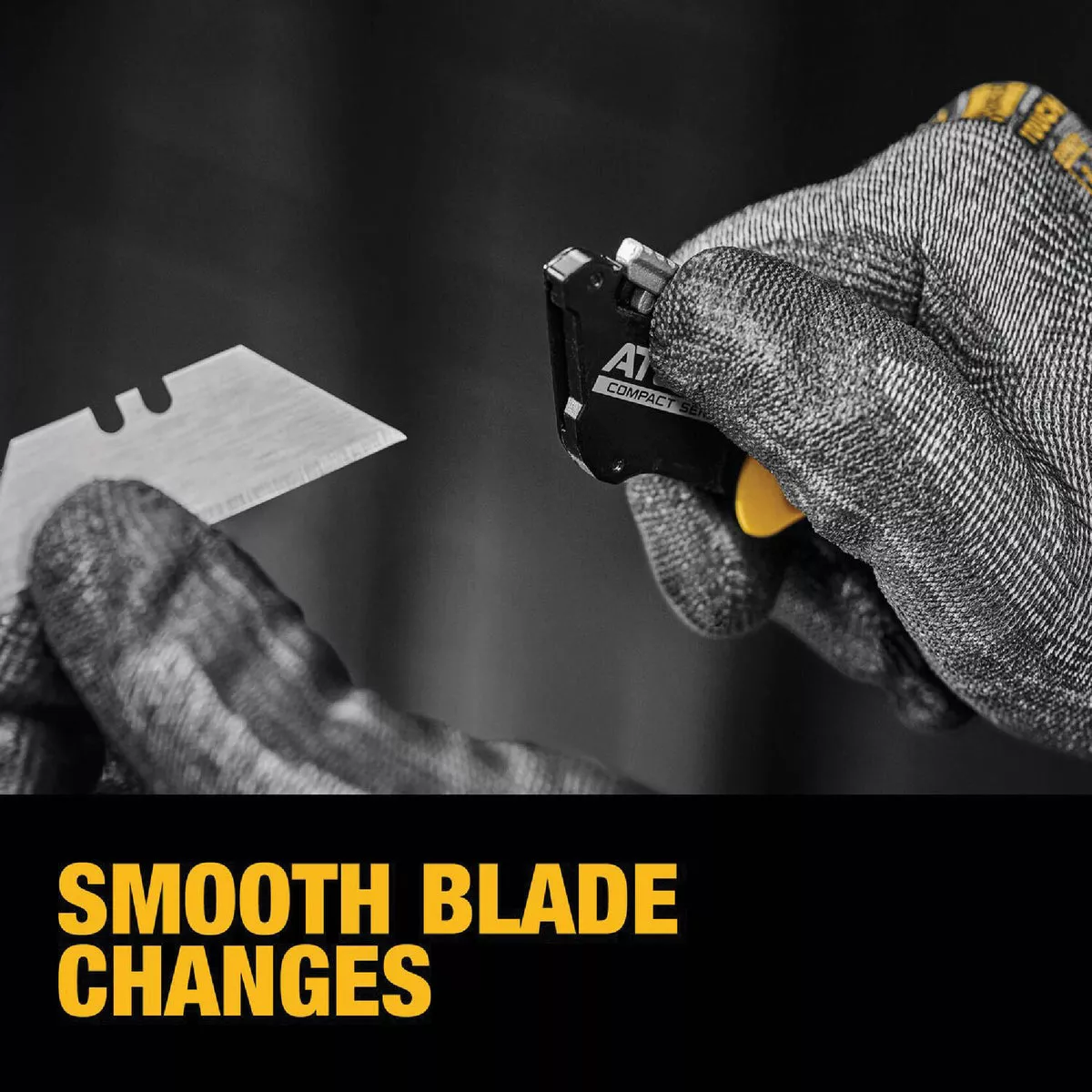 DEWALT ATOMIC Folding Utility Knife - photo 7