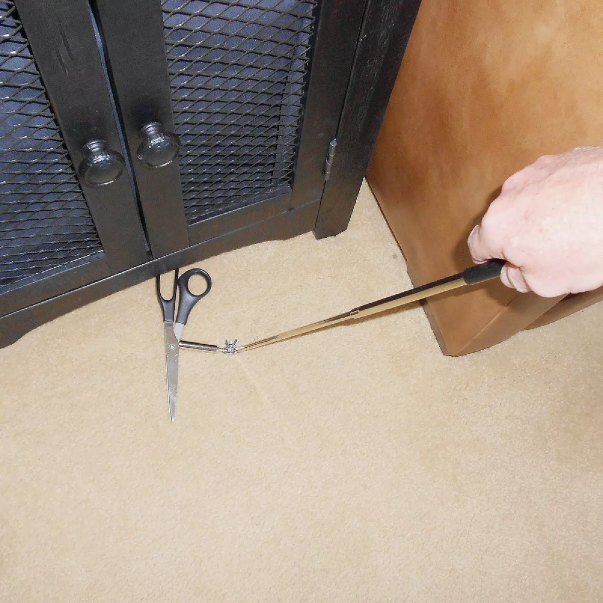 Master Magnetics 24 in. 5 Lb. Magnetic Pick-Up Tool - photo 7