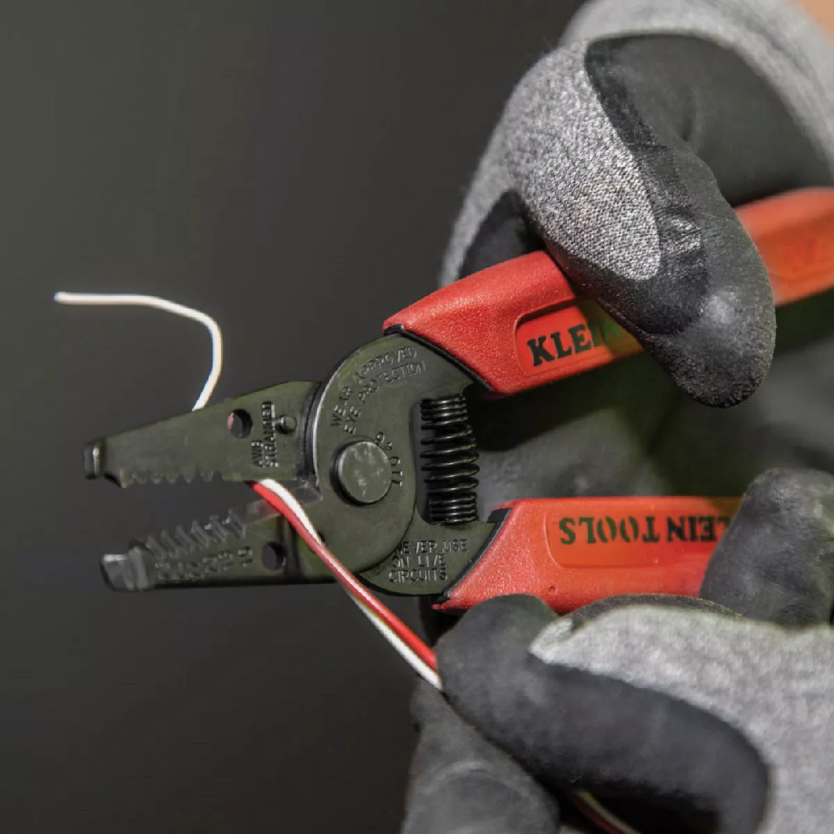 Klein 6 In. 16 AWG to 26 AWG Stranded Wire Stripper - photo 4
