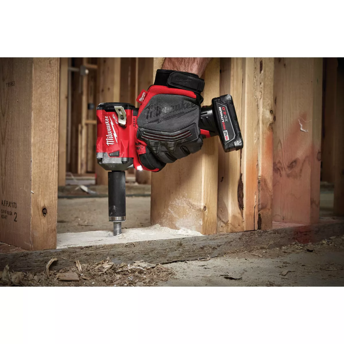 Milwaukee M12 FUEL Brushless 3/8 In. Stubby Cordless Impact Wrench Kit with (1) 4.0 Ah Battery, (1) 2.0 Ah Battery & Charger - photo 6