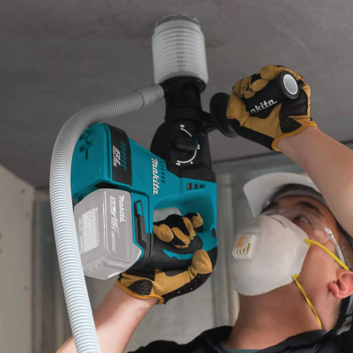 Makita 18 Volt LXT Lithium-Ion 1 In. Brushless SDS-Plus Cordless Rotary Hammer Drill (Tool Only) - photo 2
