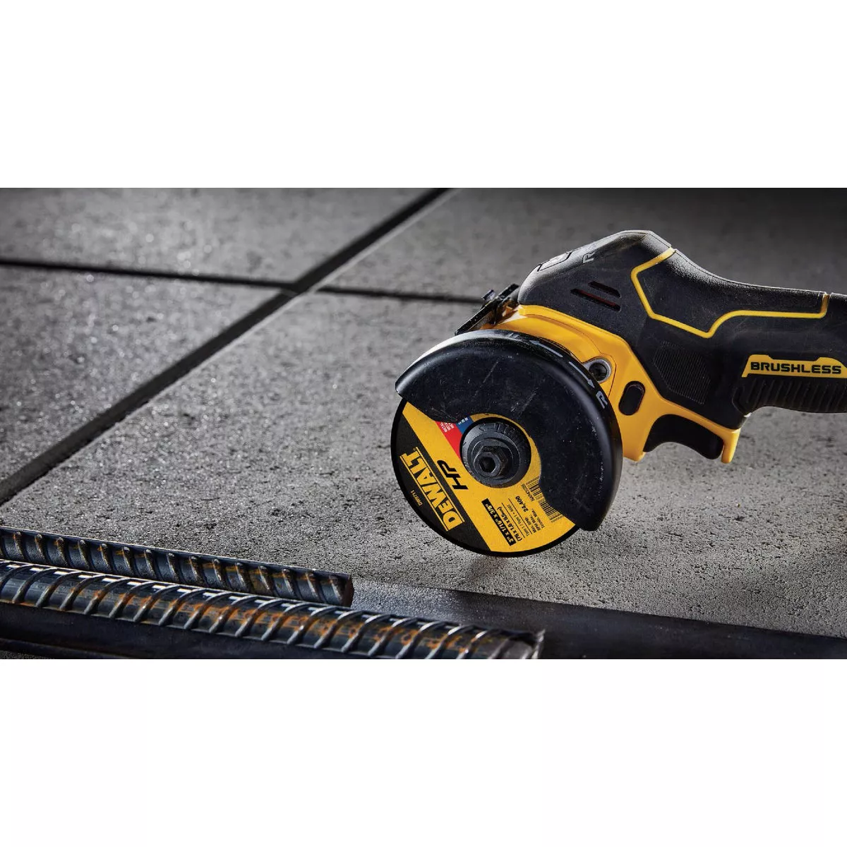 DEWALT 20V MAX XR Brushless 3 In. Cordless Cut-Off Tool (Tool Only) - photo 3