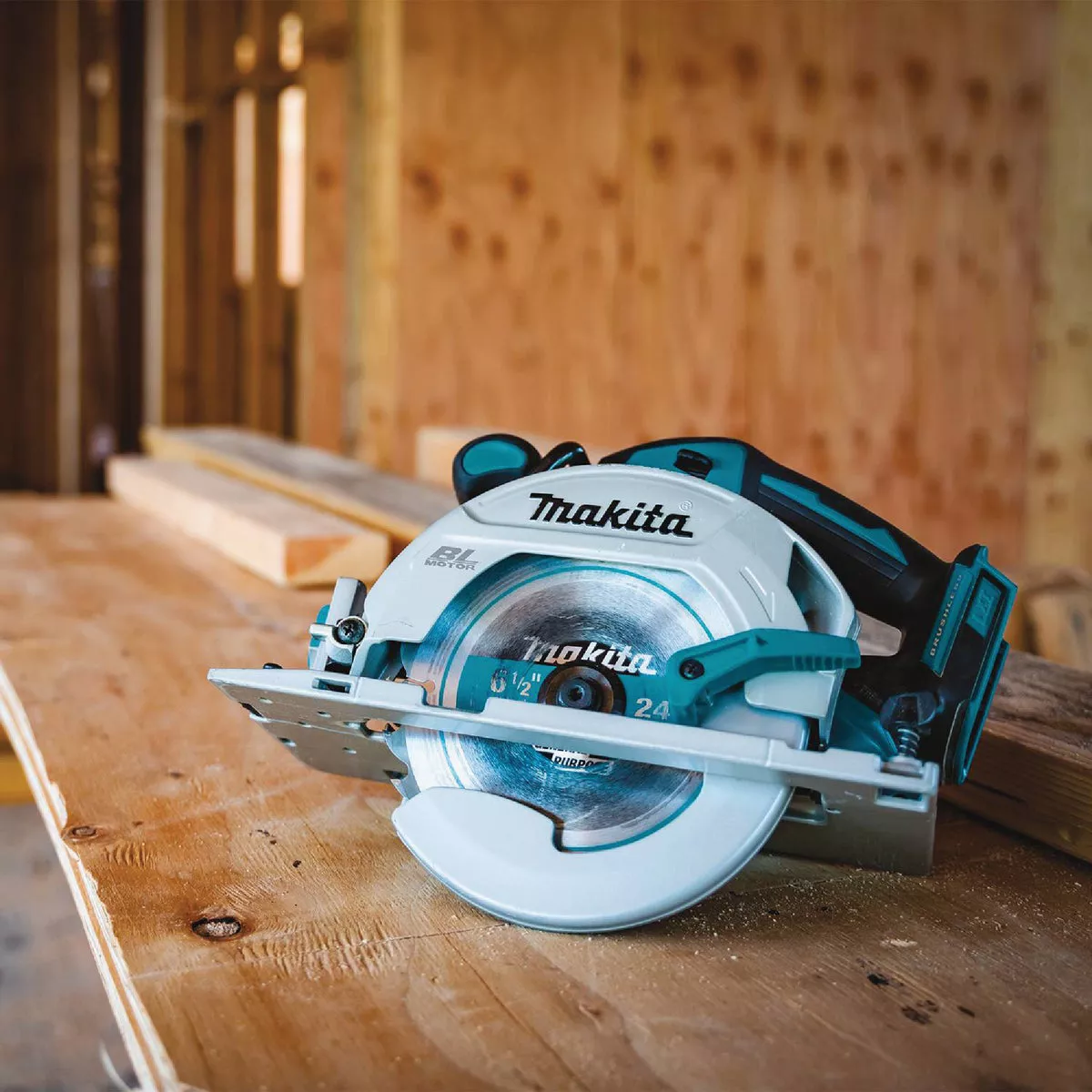 Makita 18V LXT Lithium-Ion Brushless 6-1/2 In. Cordless Circular Saw (Tool Only) - photo 11