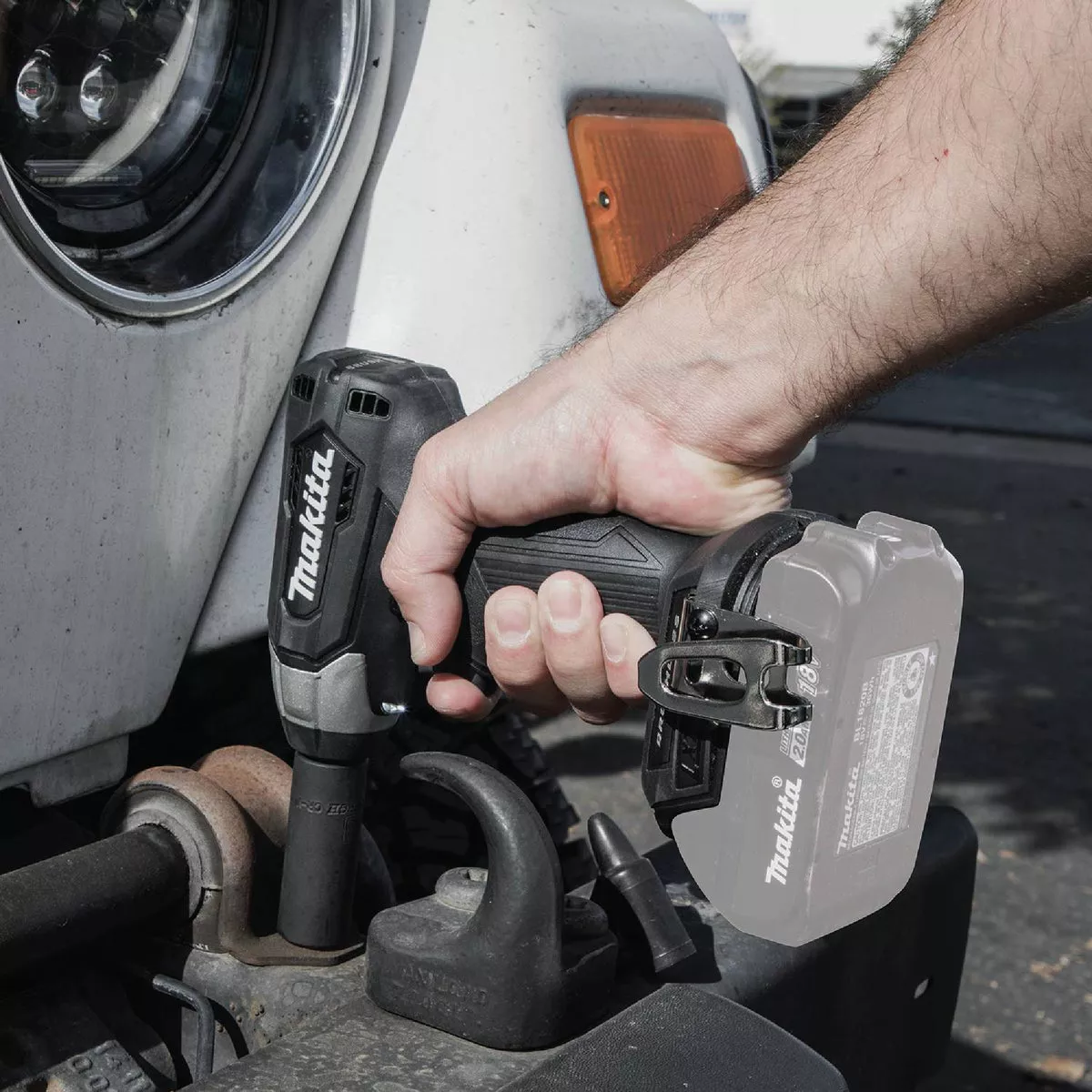 Makita 18 Volt LXT Lithium-Ion Brushless 1/2 In. Square Drive Sub-Compact Cordless Impact Wrench (Bare Tool) - photo 4