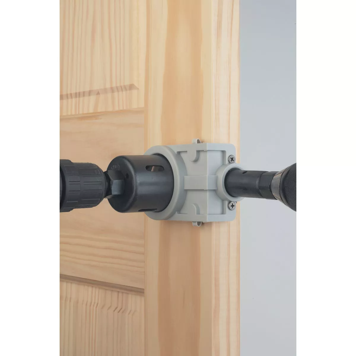 Irwin Bi-Metal Door Lock Installation Kit for Wood and Metal Doors - photo 3