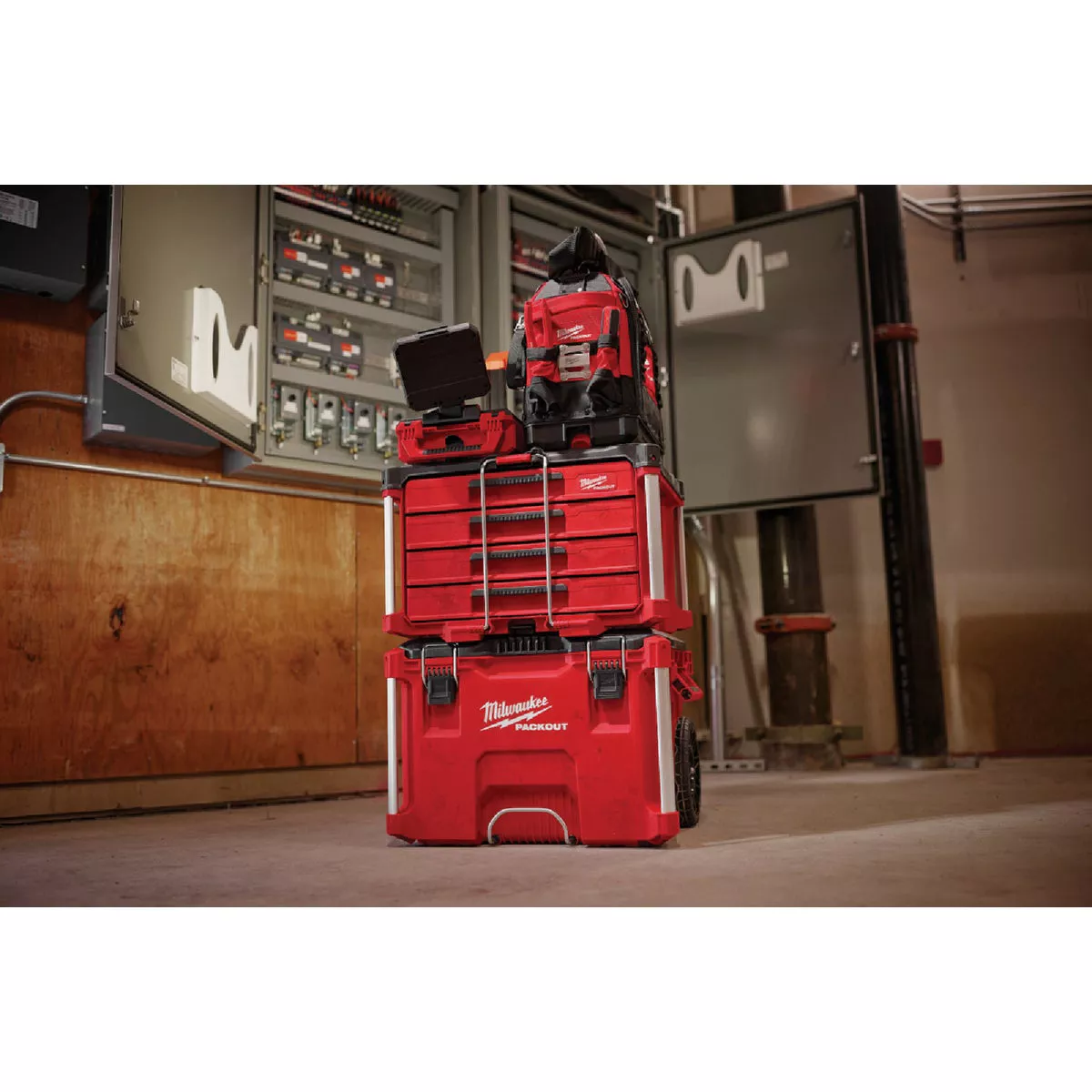 Milwaukee PACKOUT 4-Drawer Tool Box, 50 Lb. Capacity - photo 6