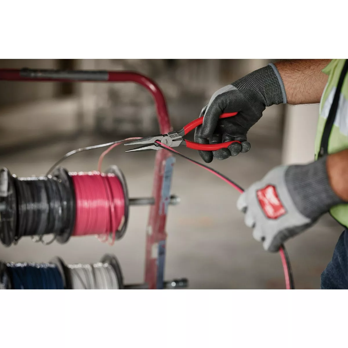 Milwaukee 8 In. Dipped Grip Long Nose Pliers (USA) - photo 3