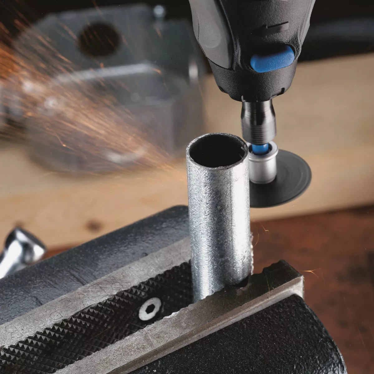 Dremel 1-1/2 In. EZ Lock Metal/Plastic Cut-Off Wheel Kit (11-Piece) - photo 2