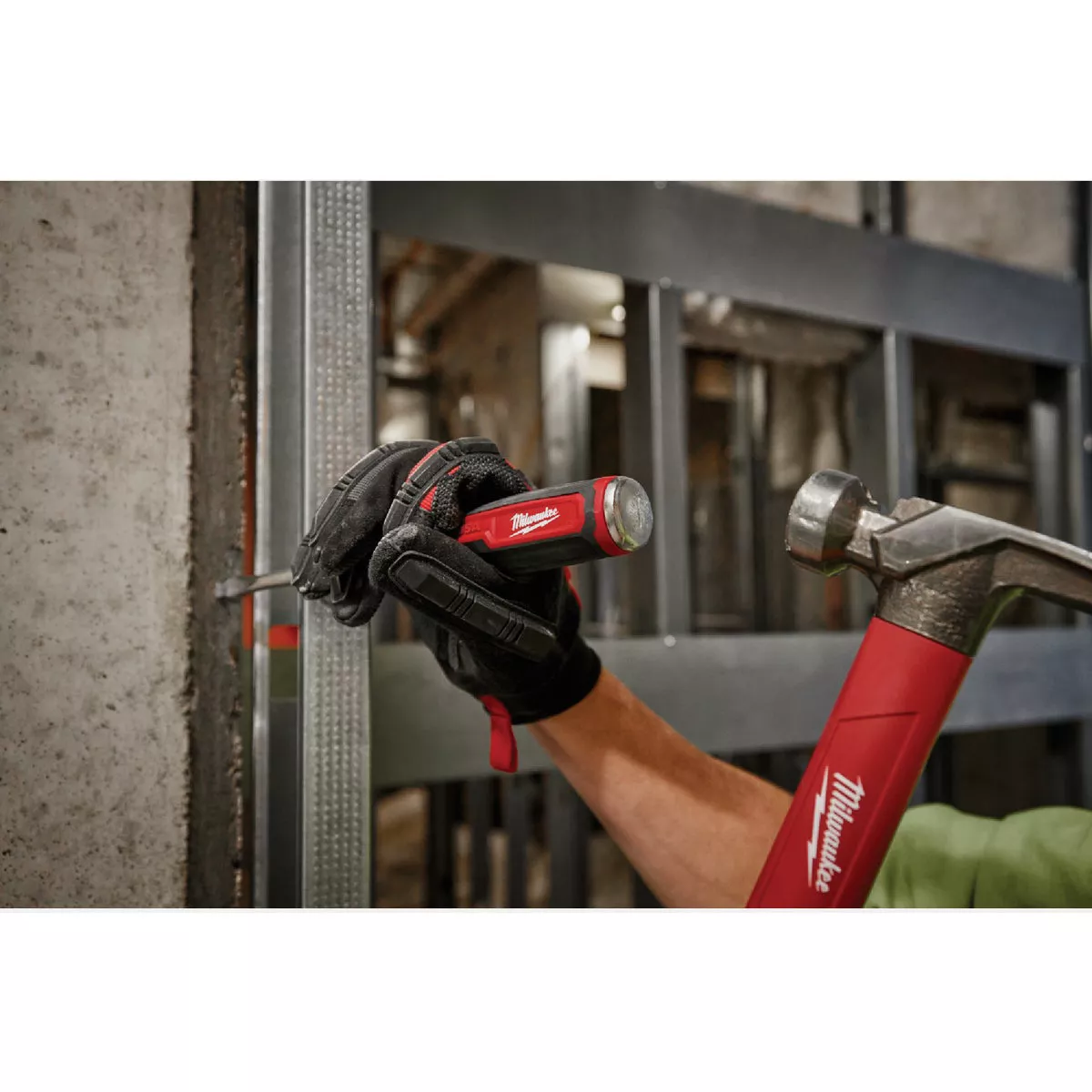 Milwaukee 3/8 In. x 8 In. Slotted Demolition Screwdriver with Cushion Grip - photo 5