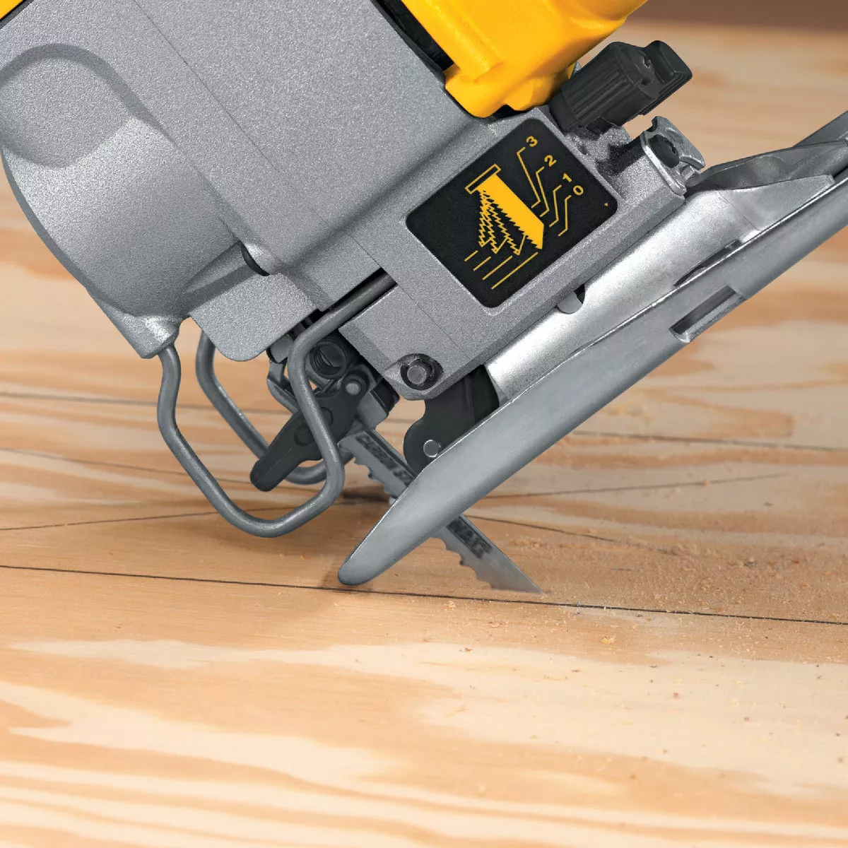 DEWALT 5.5A 4-Position 0-3100 SPM Jig Saw - photo 4