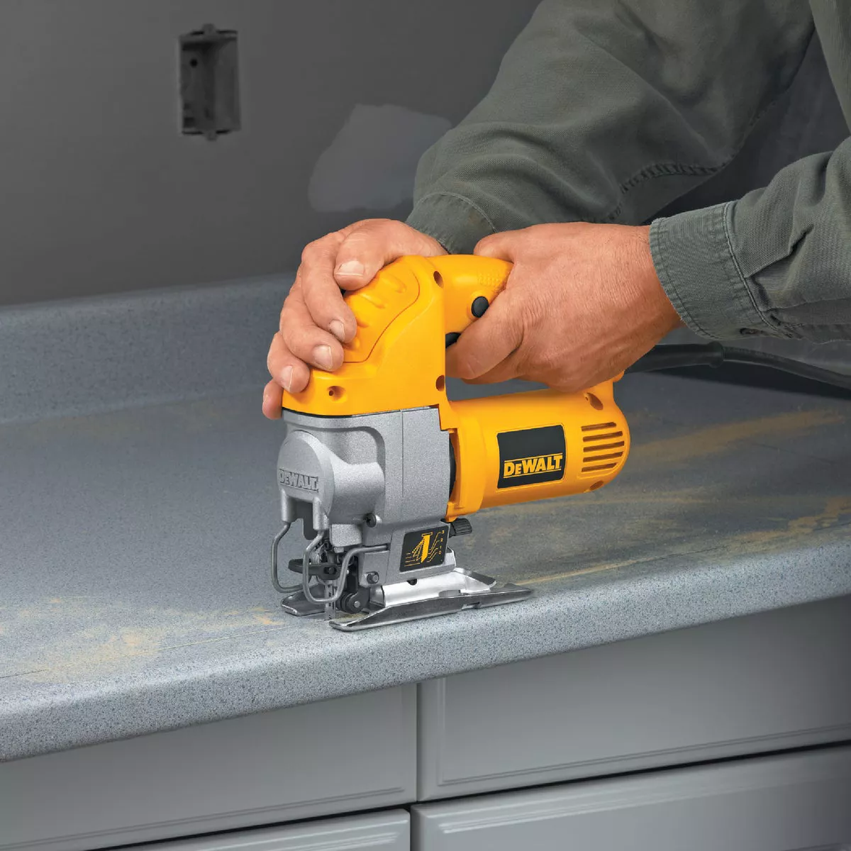 DEWALT 5.5A 4-Position 0-3100 SPM Jig Saw - photo 8