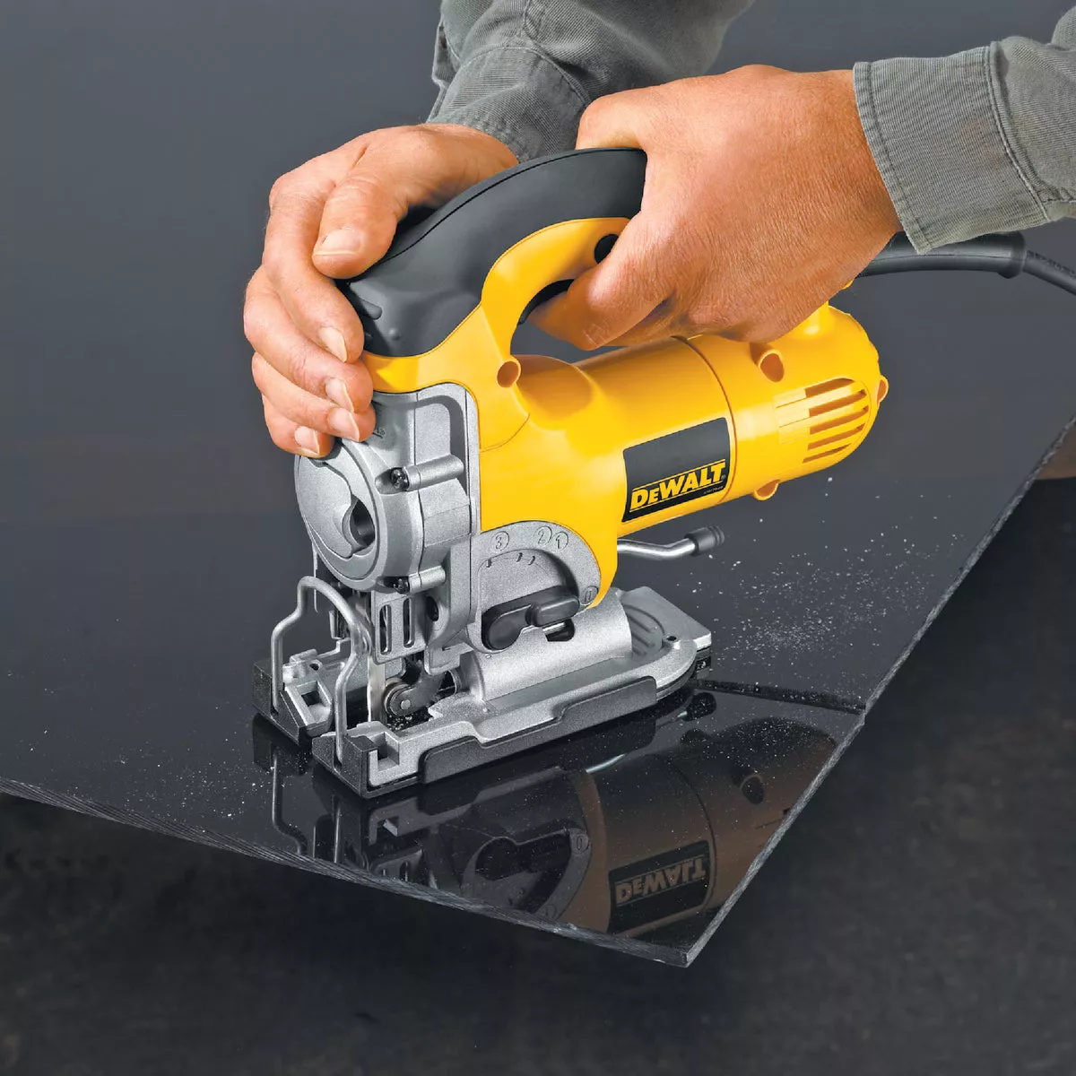 DEWALT 6.5A 4-Position 500-3100 SPM Jig Saw Kit - photo 8