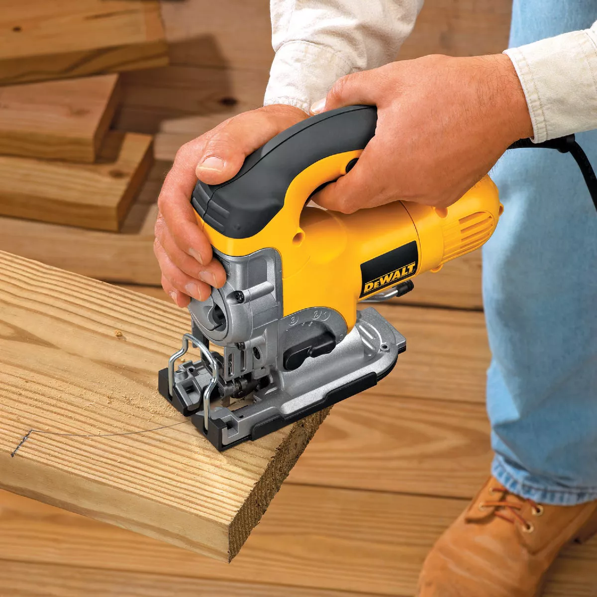 DEWALT 6.5A 4-Position 500-3100 SPM Jig Saw Kit - photo 2