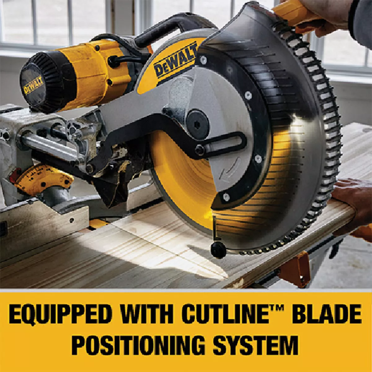 DEWALT 12 In. 15-Amp Dual-Bevel Sliding Compound Miter Saw - photo 7