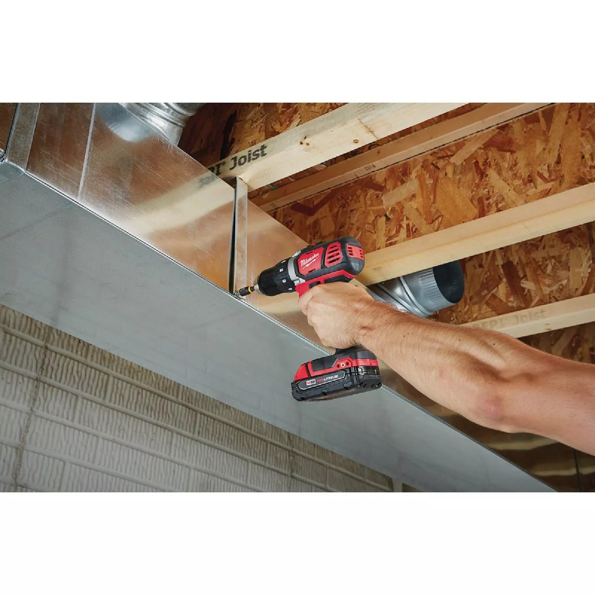 Milwaukee M18 1/2 In. Compact Cordless Drill/Driver Kit with (2) 1.5 Ah Batteries & Charger - photo 4