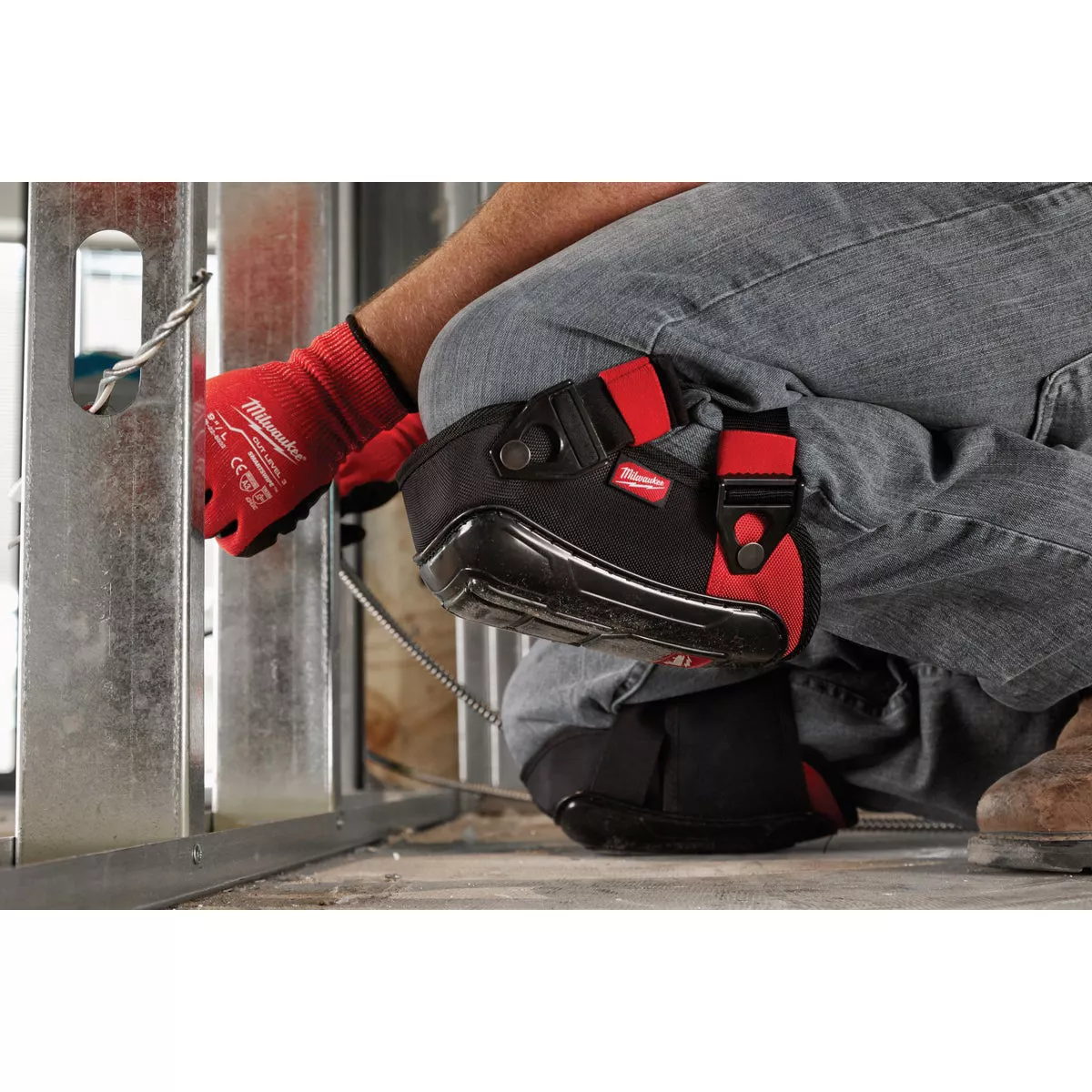 Milwaukee Dynamic Knee Pad with Wide Strap - photo 4