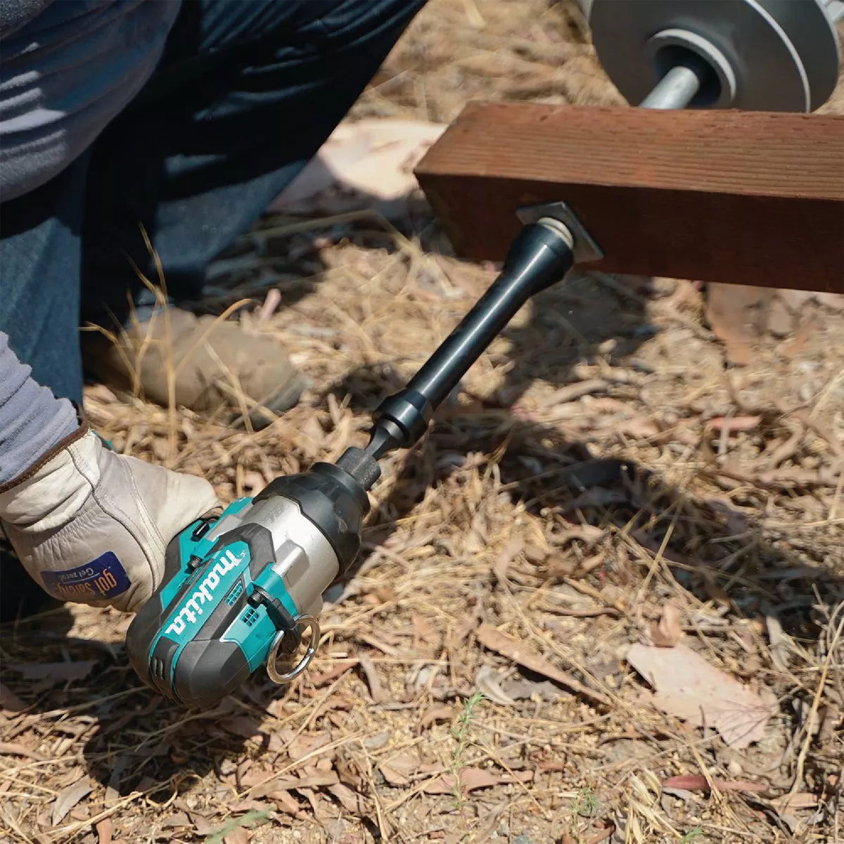 Makita 18V LXT Lithium-Ion Brushless 1/2 In. High-Torque Cordless Impact Wrench (Tool Only) - photo 4
