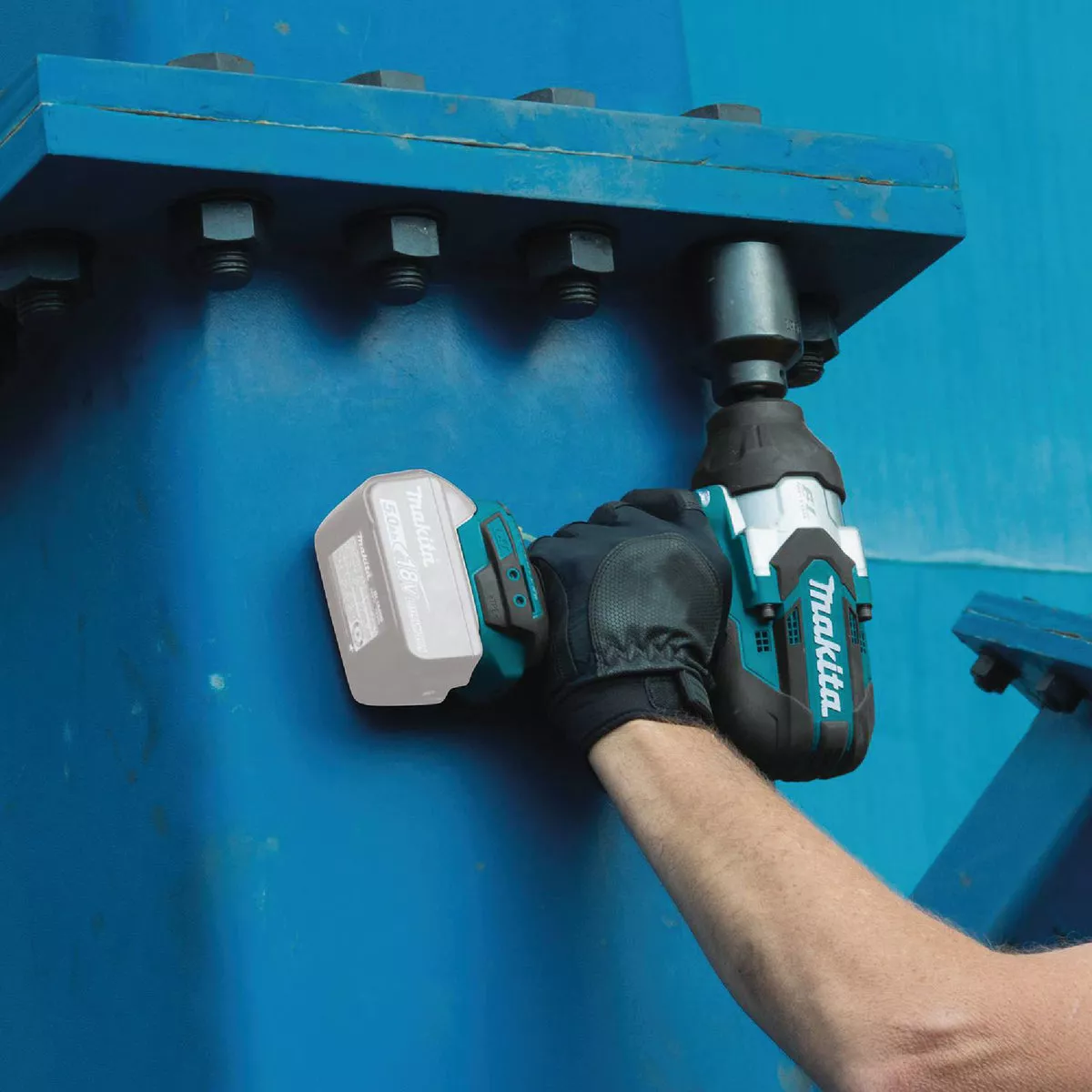 Makita 18V LXT Lithium-Ion Brushless 1/2 In. High-Torque Cordless Impact Wrench (Tool Only) - photo 2