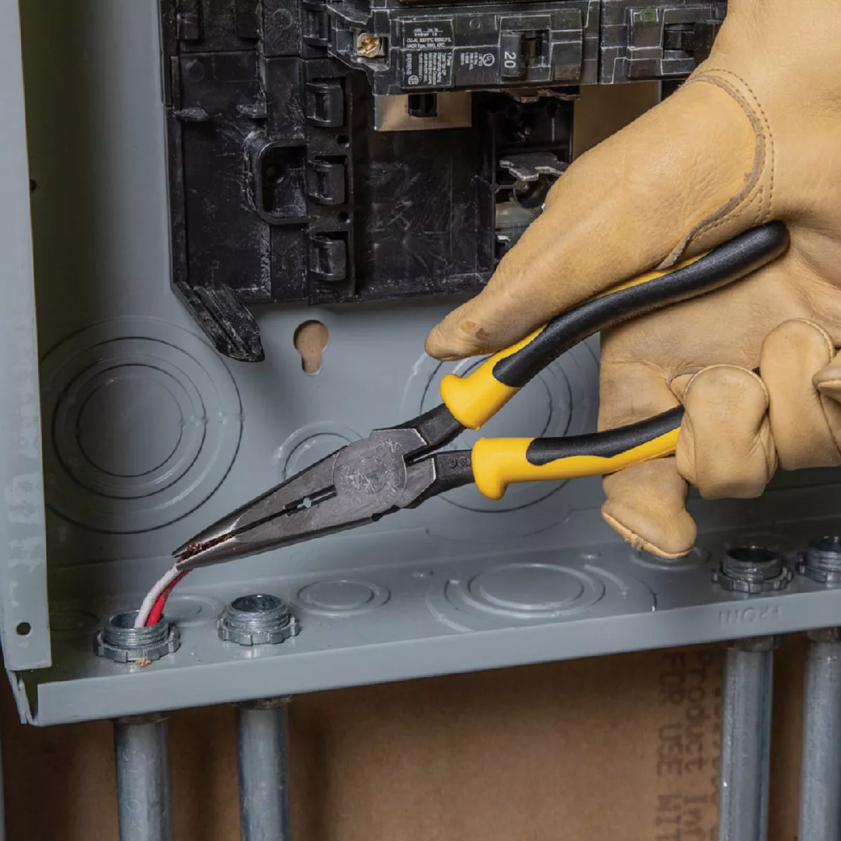 Klein 8-1/2 In. Journeyman Long Nose Pliers - photo 2