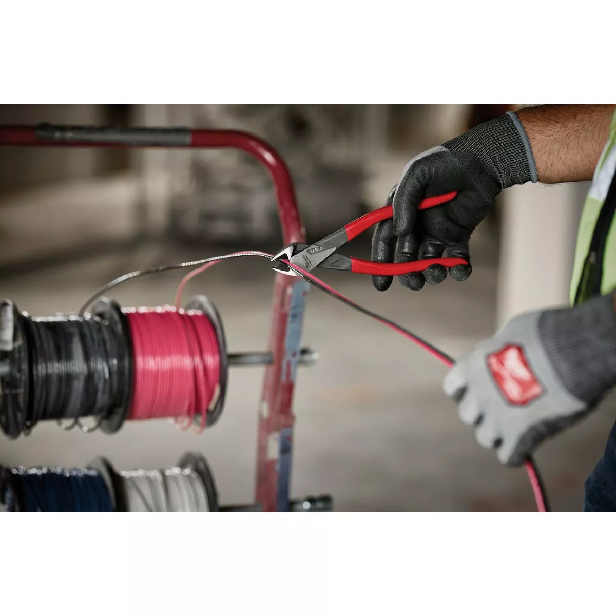 Milwaukee 8 In. Dipped Grip Diagonal Cutting Pliers - photo 6